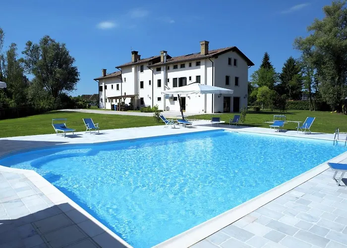 Le Favole Σατσίλε