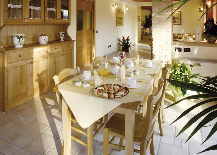 Le Favole * Σατσίλε